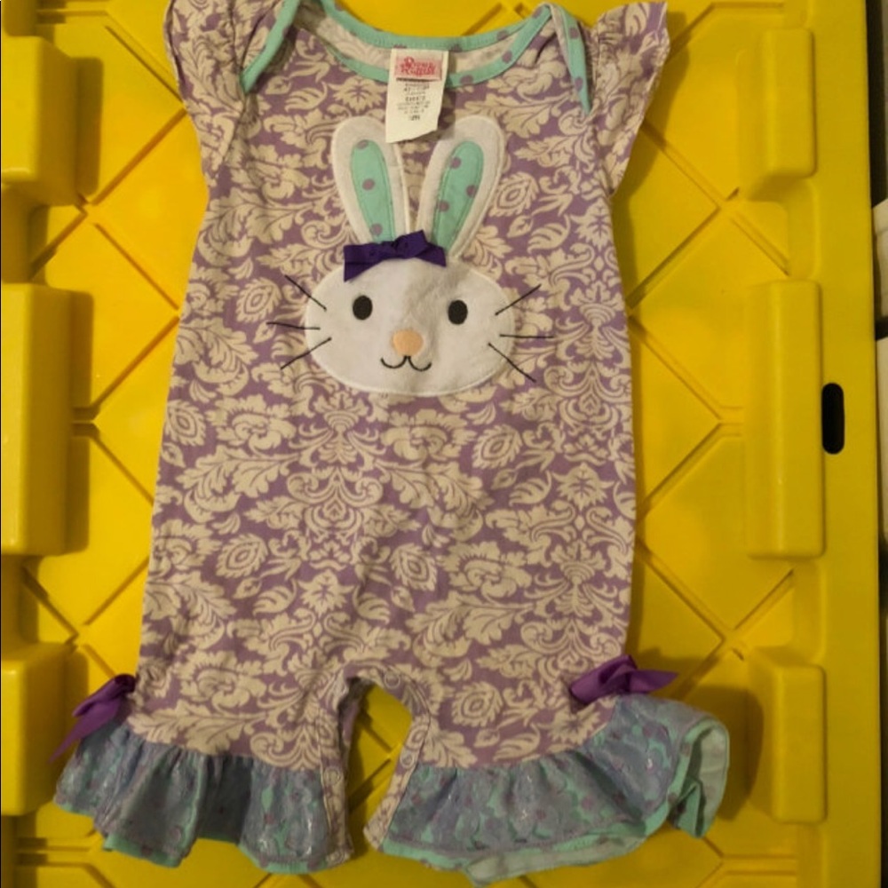 Ricrac and ruffles Easter bunny